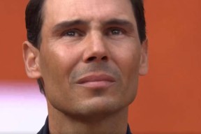 爱游戏电脑版-纳达尔重返赛场，大比分获胜首场状态出色，快船观众沸腾！