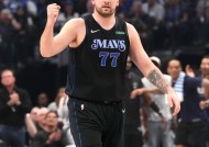 爱游戏-东契奇在塞尔维亚队比赛中表现优异，重要助攻引发热议！