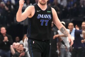 爱游戏-东契奇在塞尔维亚队比赛中表现优异，重要助攻引发热议！